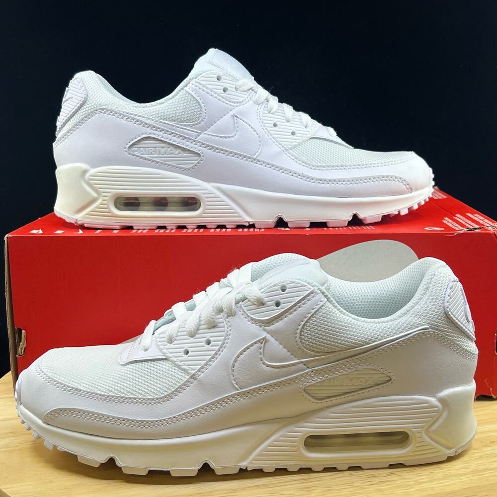 Nike Air Max 90 Triple White Athletic Running Shoes Men's Size 9.5 (CN8490-100)